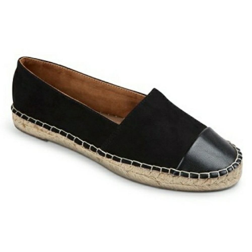 Black espadrilles with leather cap!